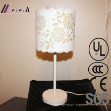 Candeeiro de mesa branco decorativo da cabeceira da forma da flor do ferro da sala de visitas